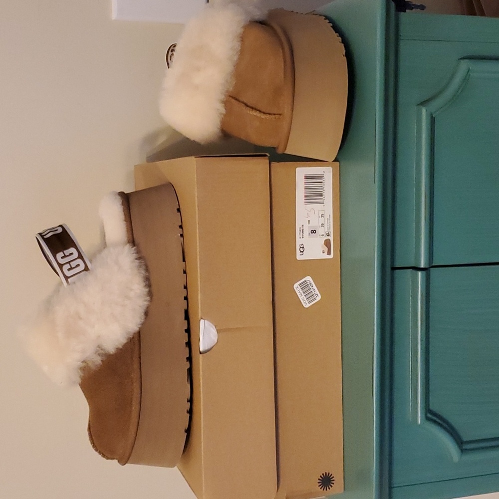 Ugg Sandals